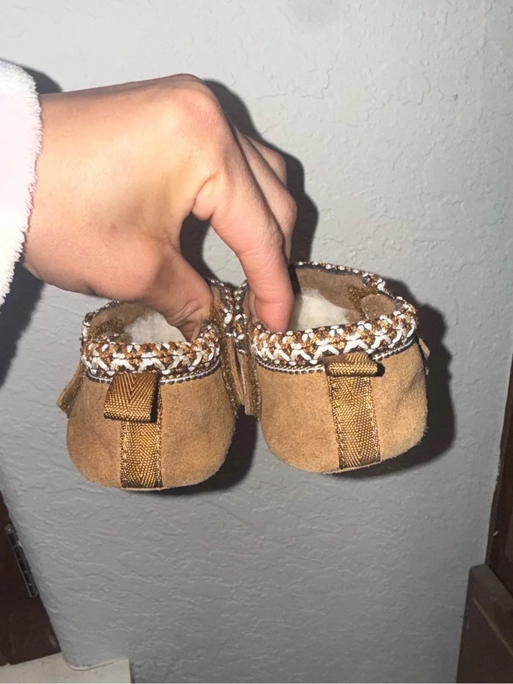UGG Kids Chestnut Suede Moccasin Slip-Ons